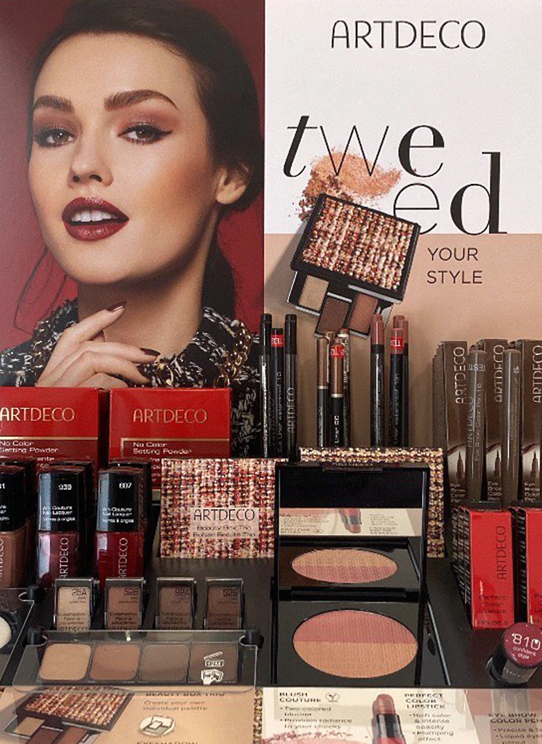 foto de productos de maquillaje